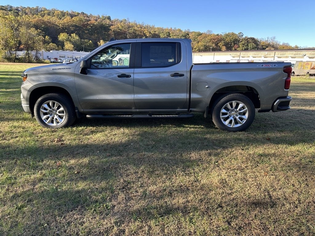 New 2026 Chevrolet Silverado 1500 Custom Truck