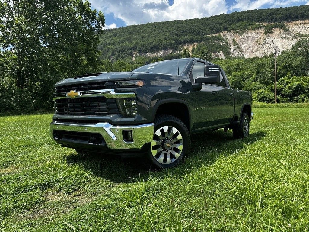New 2025 Chevrolet Silverado 2500 HD LT Truck
