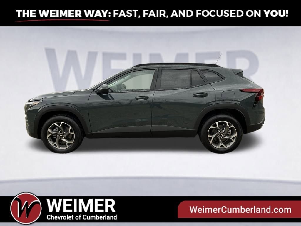 New 2025 Chevrolet Trax LT SUV