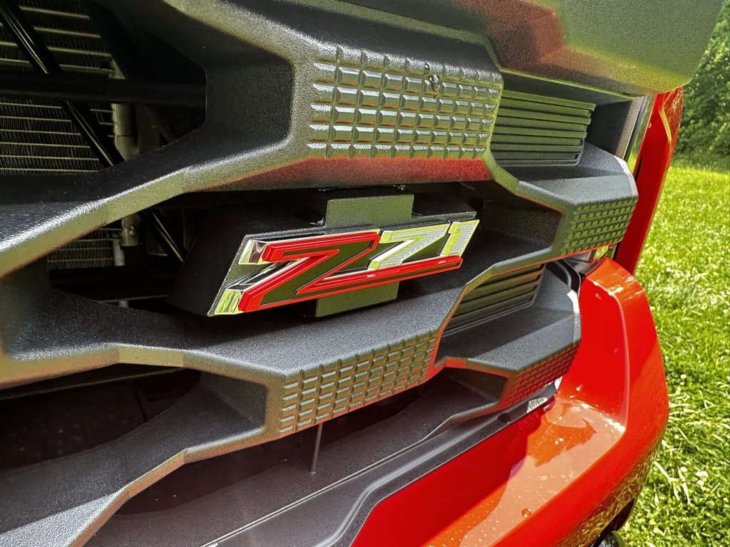 2025 Chevrolet Silverado 1500 Custom Trail Boss photo 3