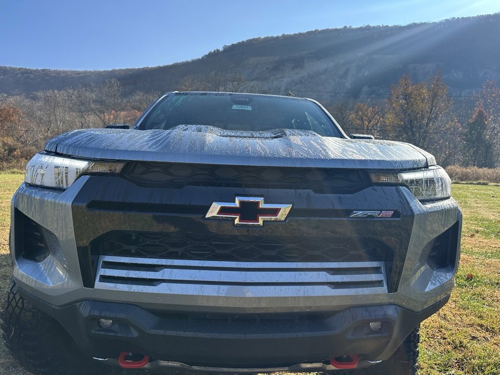 2026 Chevrolet Colorado ZR2 photo 2