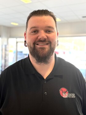 Staff member Thomas Pope from ID_b89def9154db