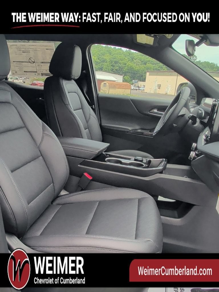 2027 Chevrolet Equinox LT - Photo 16