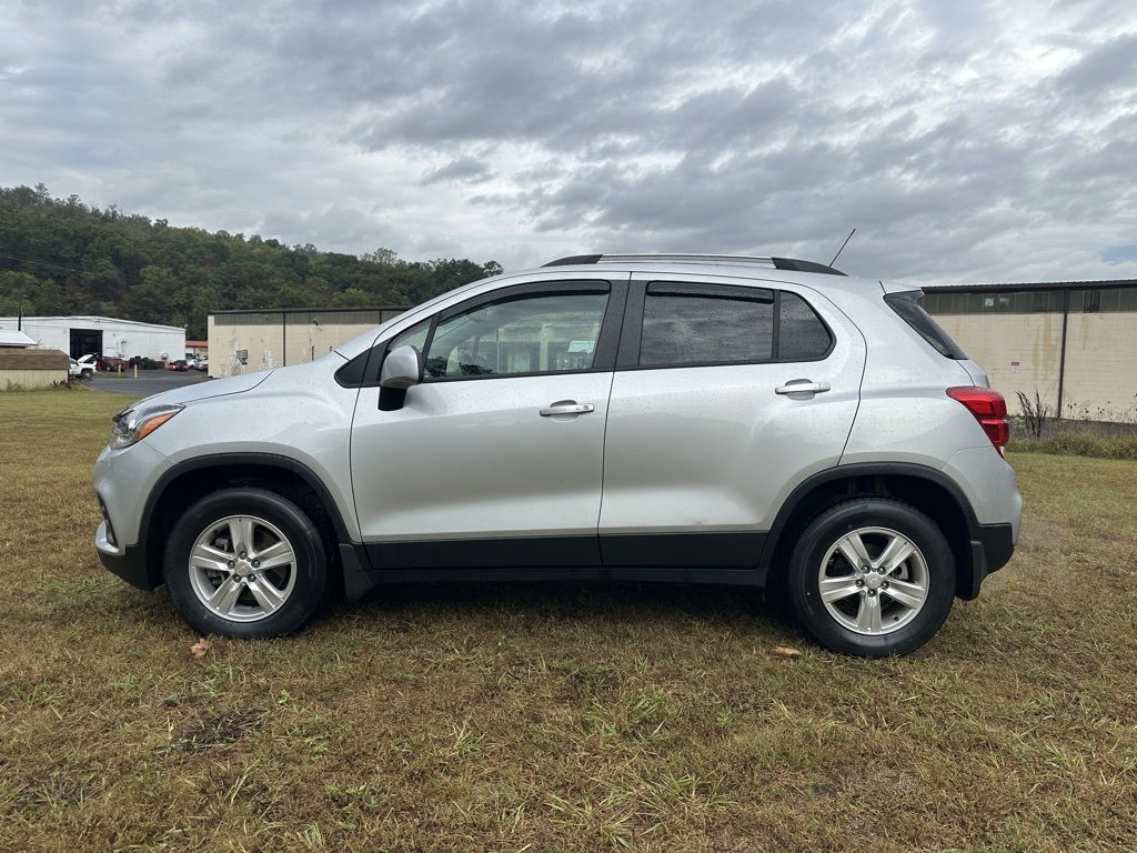 2022 Chevrolet Trax LT photo 4