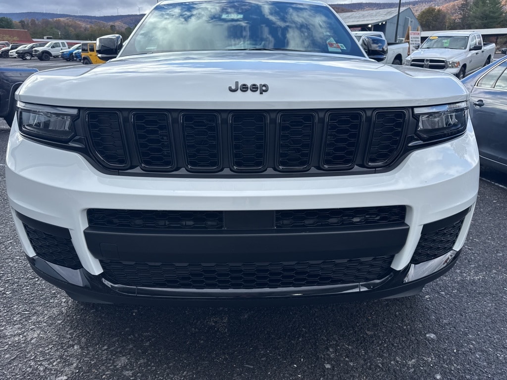 New 2025 Jeep Grand Cherokee L Altitude X Sport Utility