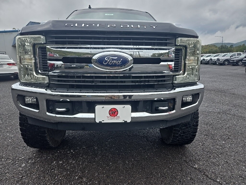 2019 Ford F-250 photo 2