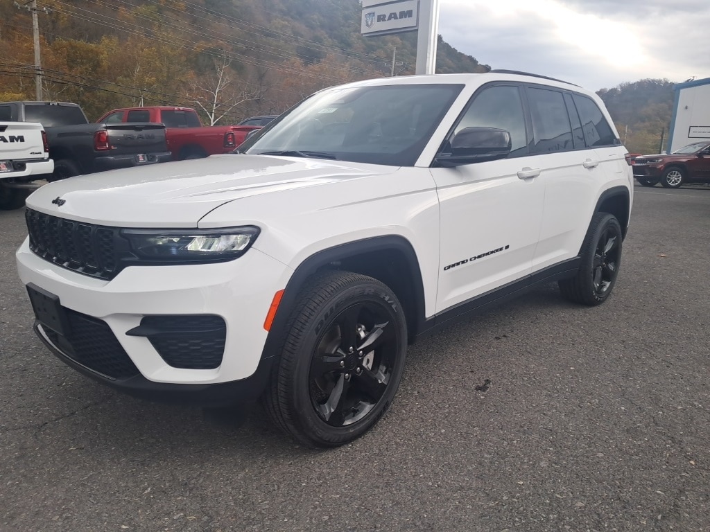 2025 Jeep Grand Cherokee Altitude