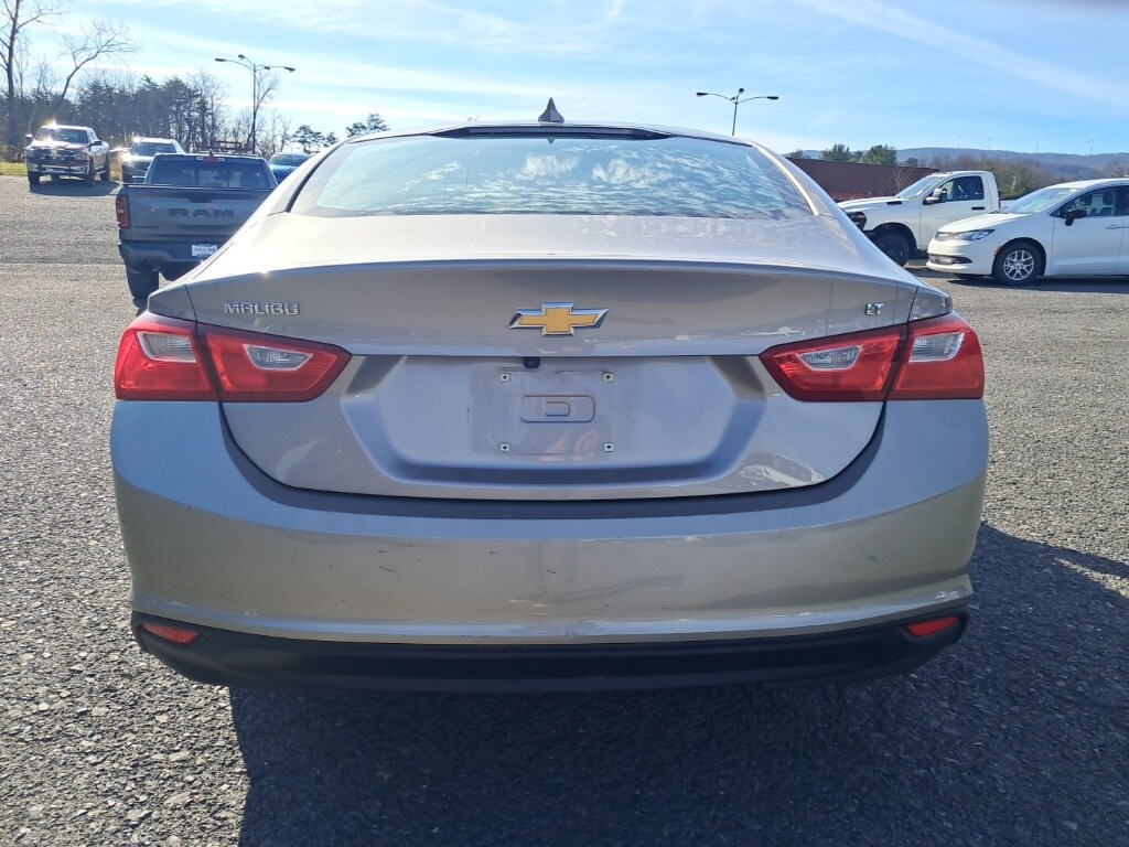 2023 Chevrolet Malibu 1LT photo 4