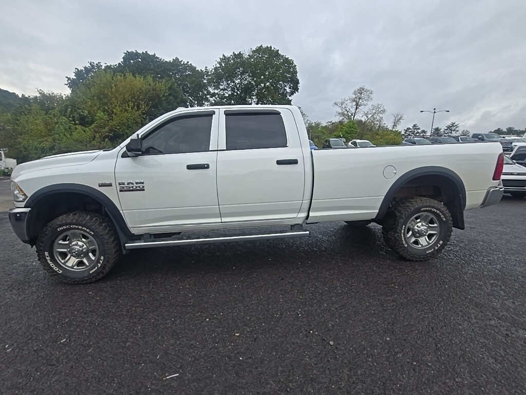 2018 Ram 3500 Tradesman photo 3