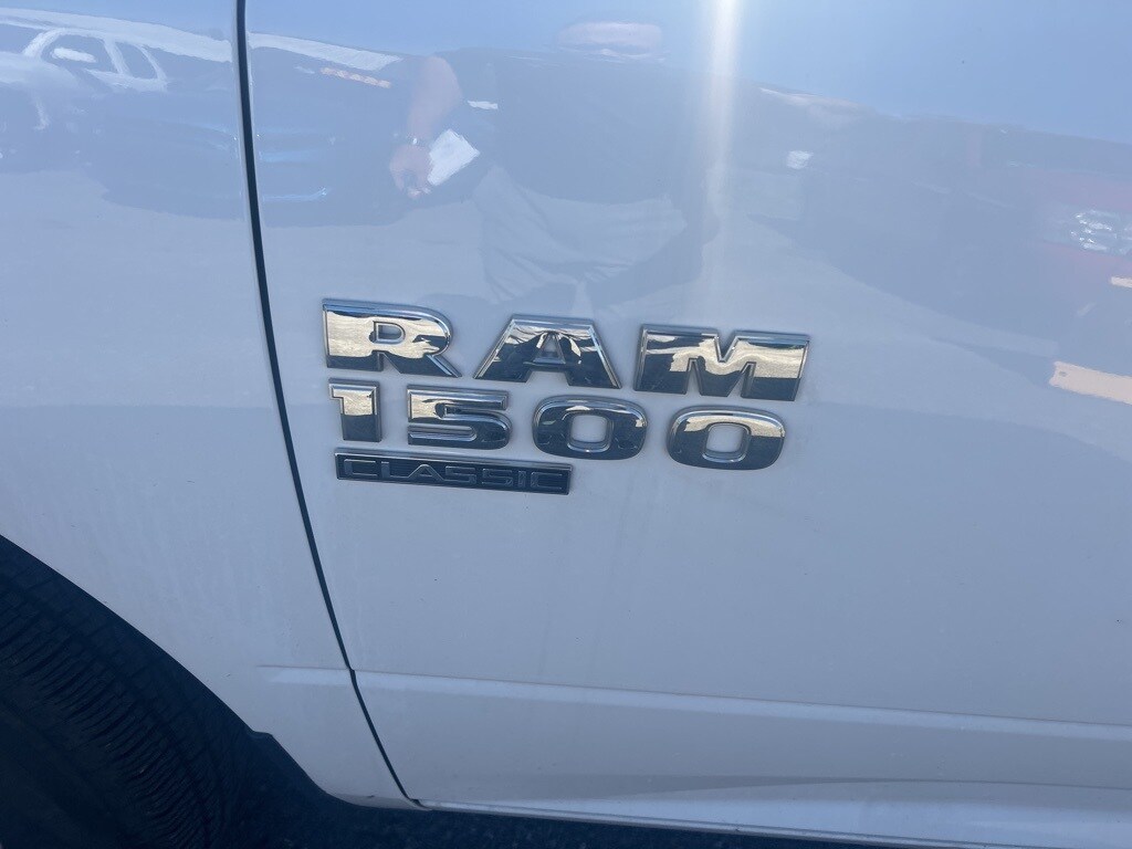 2024 Ram 1500 Classic SLT photo 3