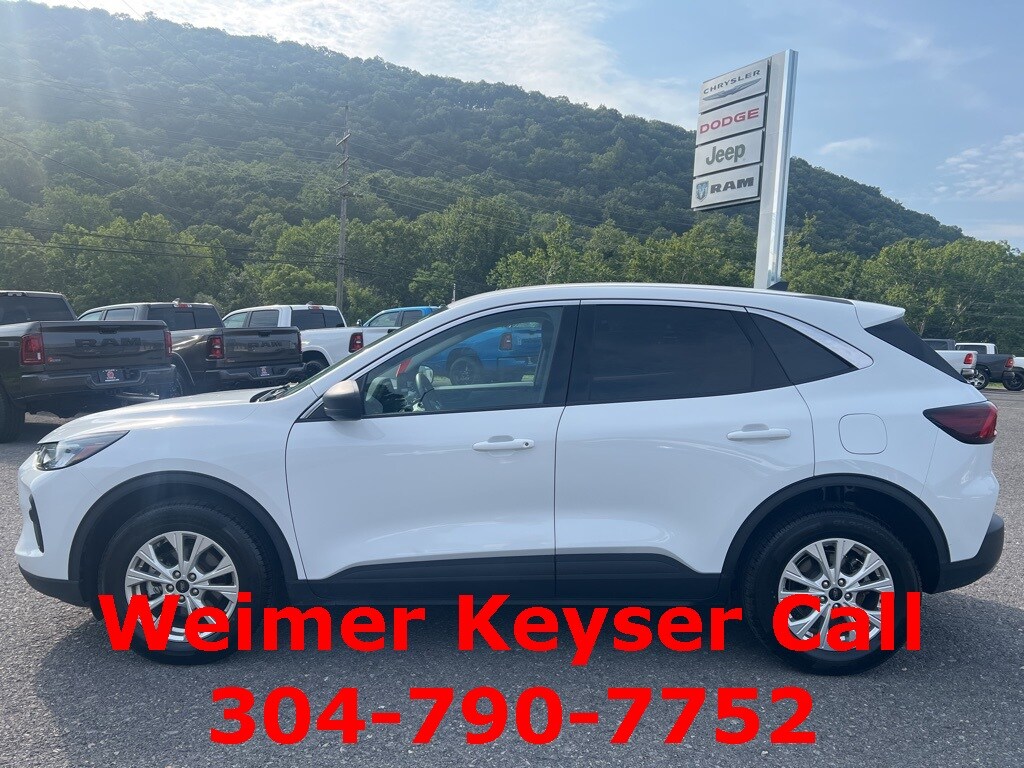 2024 Ford Escape Active photo 2