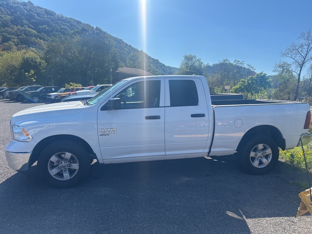 2024 Ram 1500 Classic SLT photo 2