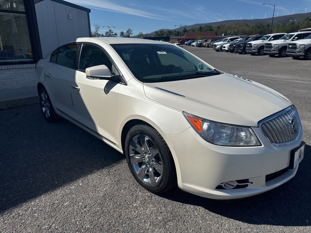 2011 Buick LaCrosse CXS photo 2
