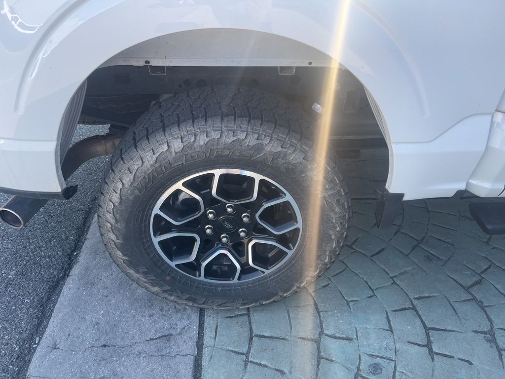 2021 Ford F-150 XLT photo 4