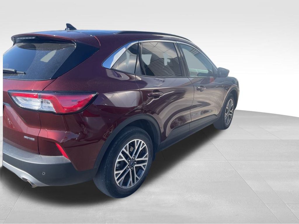 2021 Ford Escape SEL photo 3