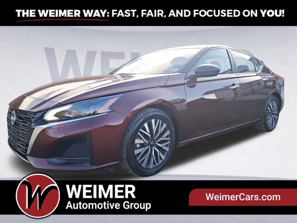 Used 2024 Nissan Altima 2.5 SV Sedan