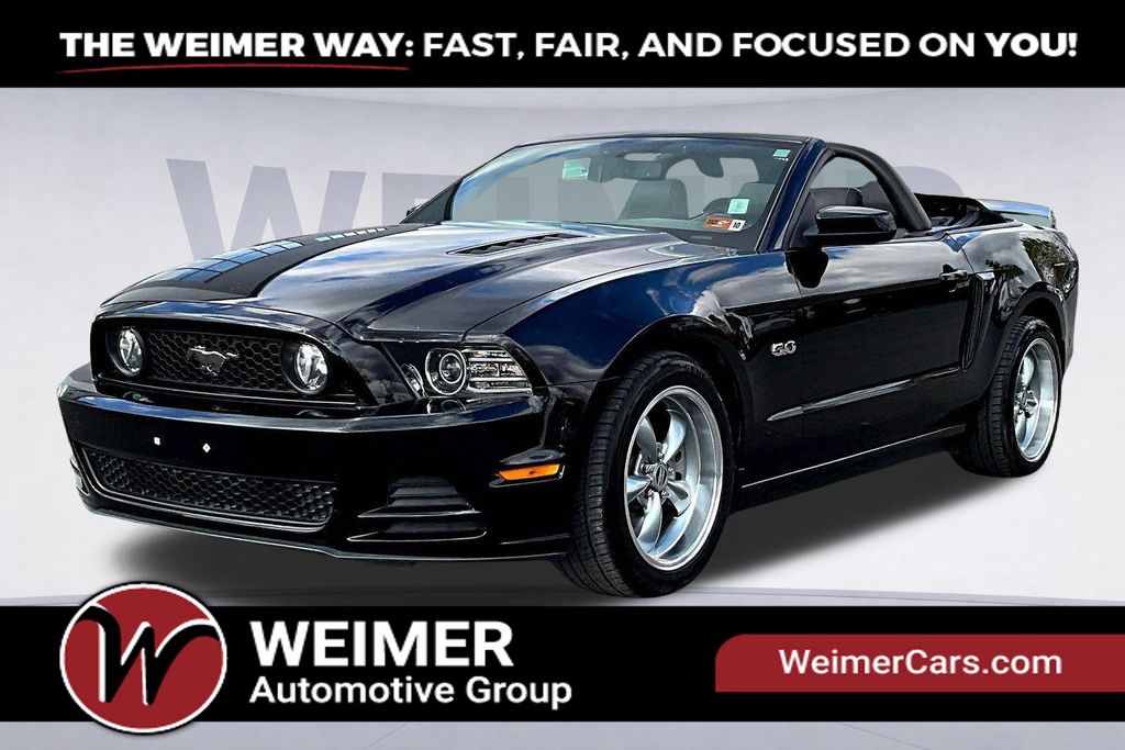 2013 Ford Mustang GT Premium's photo