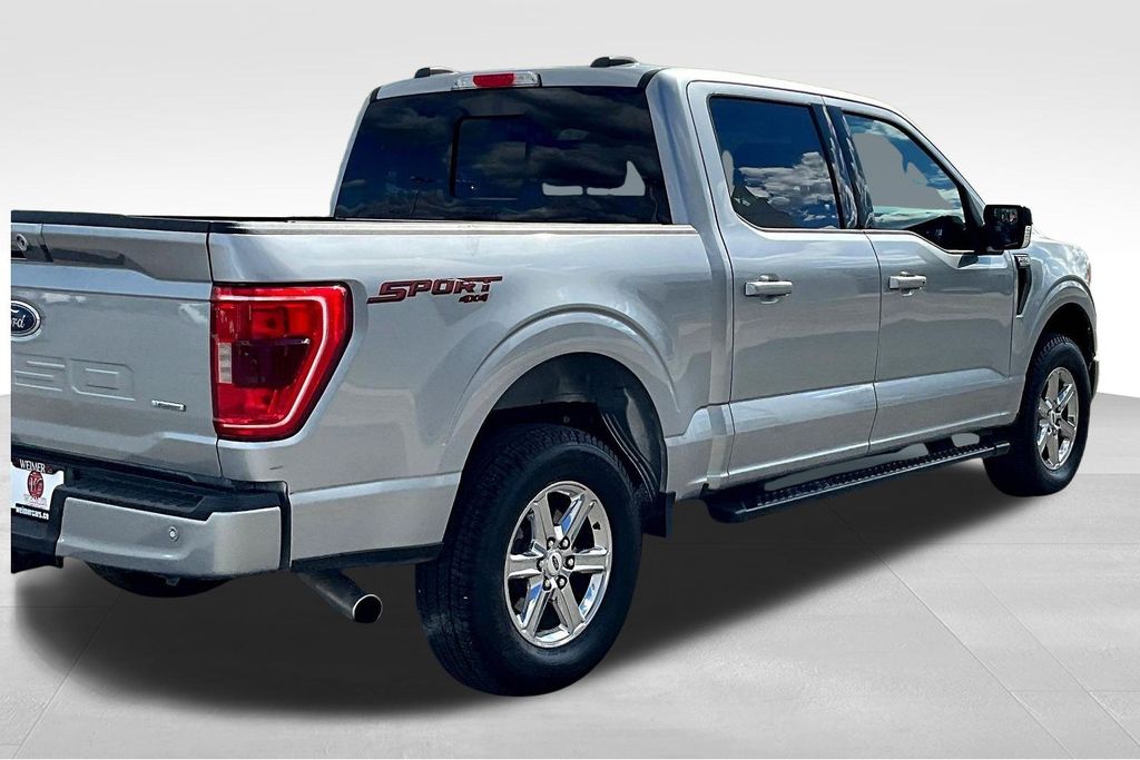 2022 Ford F-150 XLT photo 2