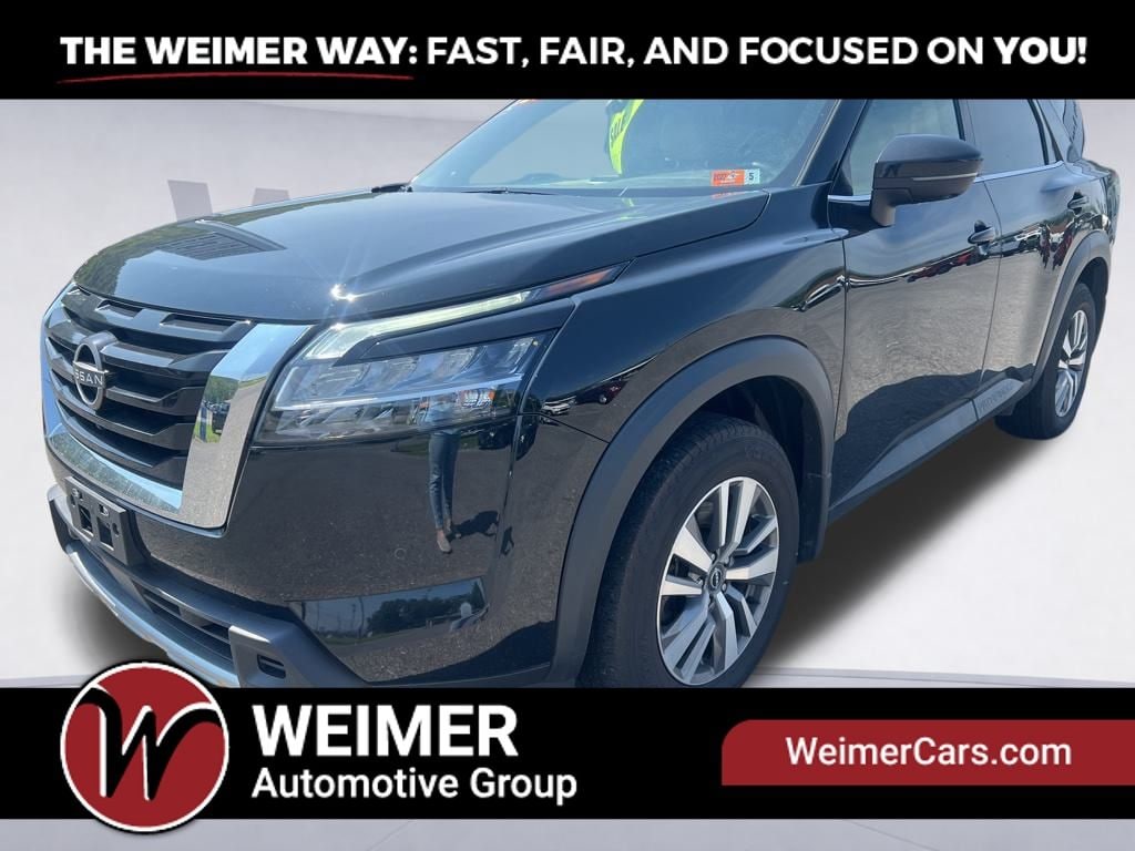 2023 Nissan Pathfinder SL
