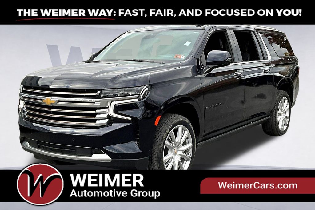 2023 Chevrolet Suburban High Country's photo