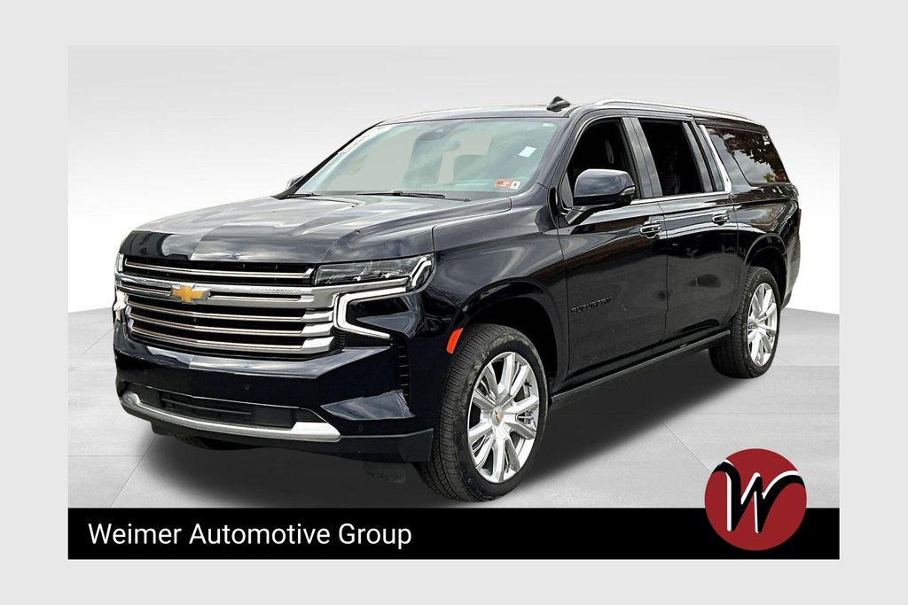 2023 Chevrolet Suburban High Country's photo