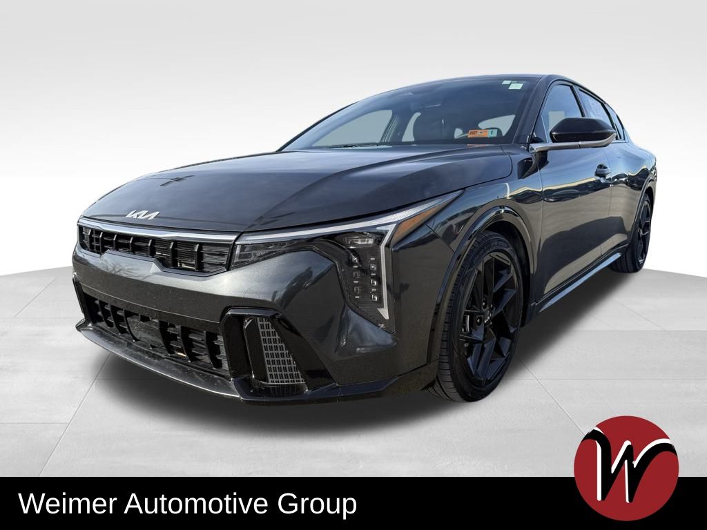 2025 Kia K4 GT-Line Turbo's photo