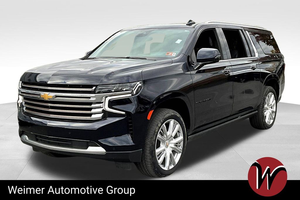 2023 Chevrolet Suburban High Country's photo