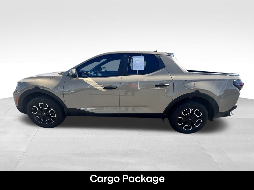 2023 Hyundai Santa Cruz SE photo 2