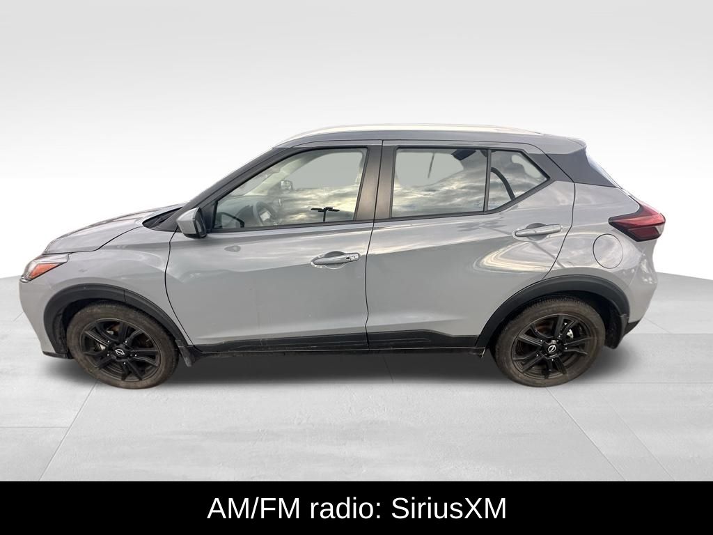 2024 Nissan Kicks SV photo 2