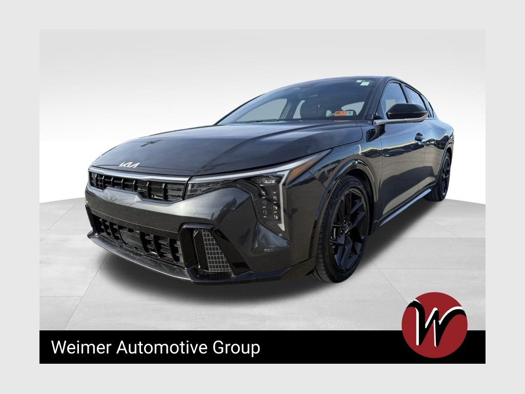 2025 Kia K4 GT-Line Turbo's photo