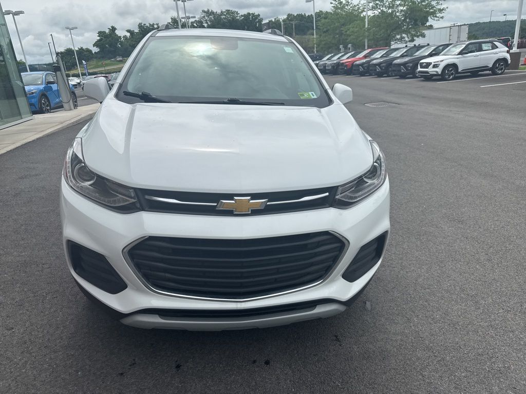 Used 2022 Chevrolet Trax LT with VIN KL7CJPSM2NB542325 for sale in Morgantown, WV