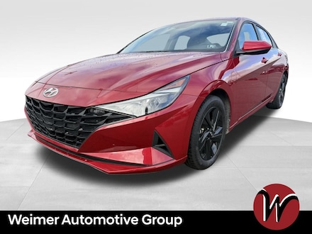 2023 Hyundai Elantra SEL Sedan