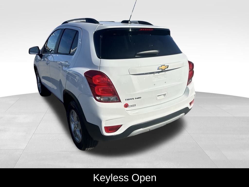 2022 Chevrolet Trax LT photo 3