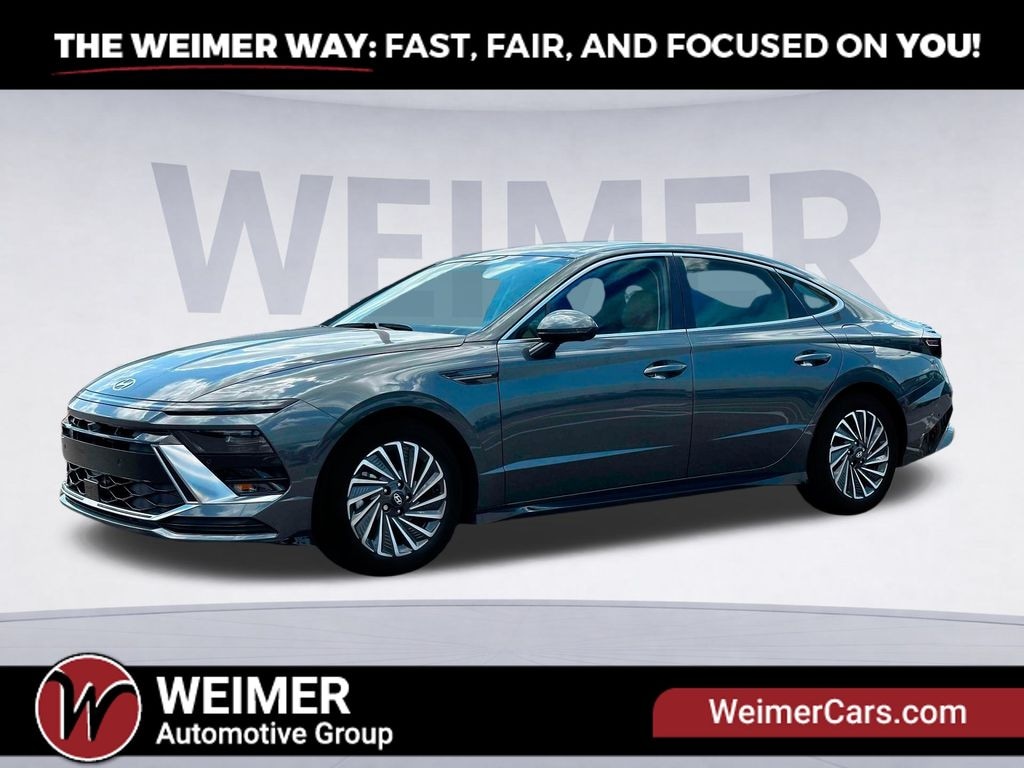 Certified 2025 Hyundai Sonata Hybrid Limited Sedan
