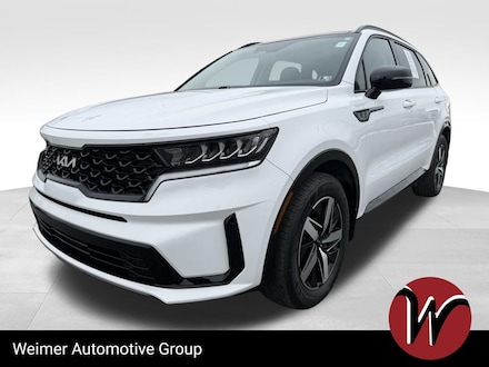 2023 Kia Sorento S SUV