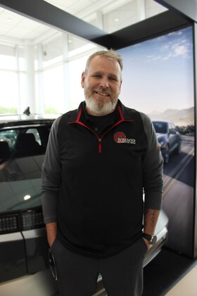 Staff member Shaun Willard from ID_ec6d04c43e61