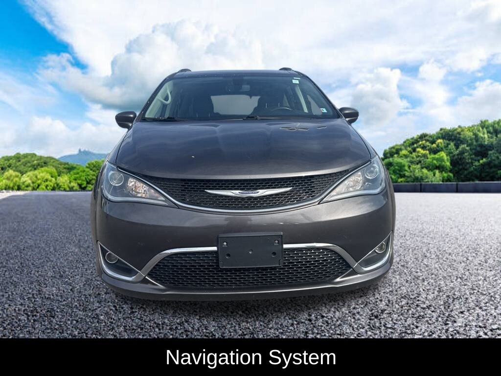 Used 2020 Chrysler Pacifica Touring L Plus Minivan/Van