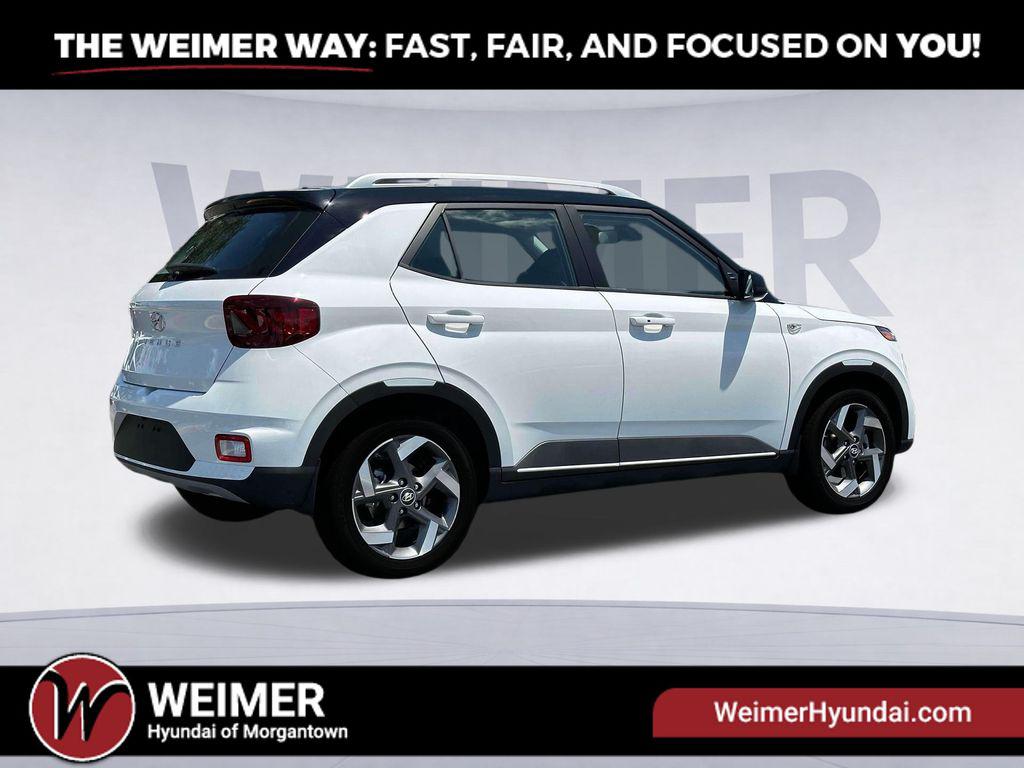 2025 Hyundai Venue Limited - Photo 8