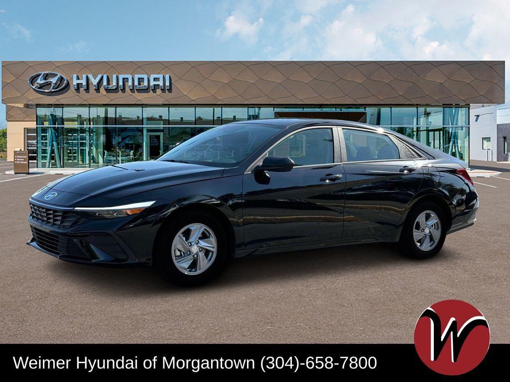 New 2025 Hyundai Elantra SE Sedan