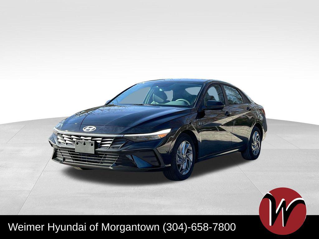 2025 Hyundai Elantra Blue's photo