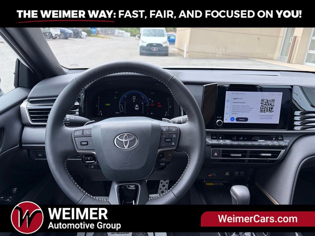 2026 Toyota Camry SE - Photo 18