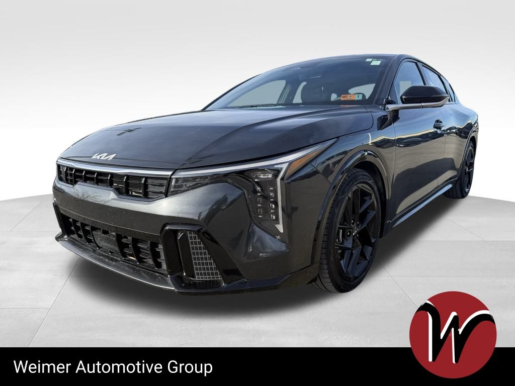 2025 Kia K4 GT-Line Turbo's photo