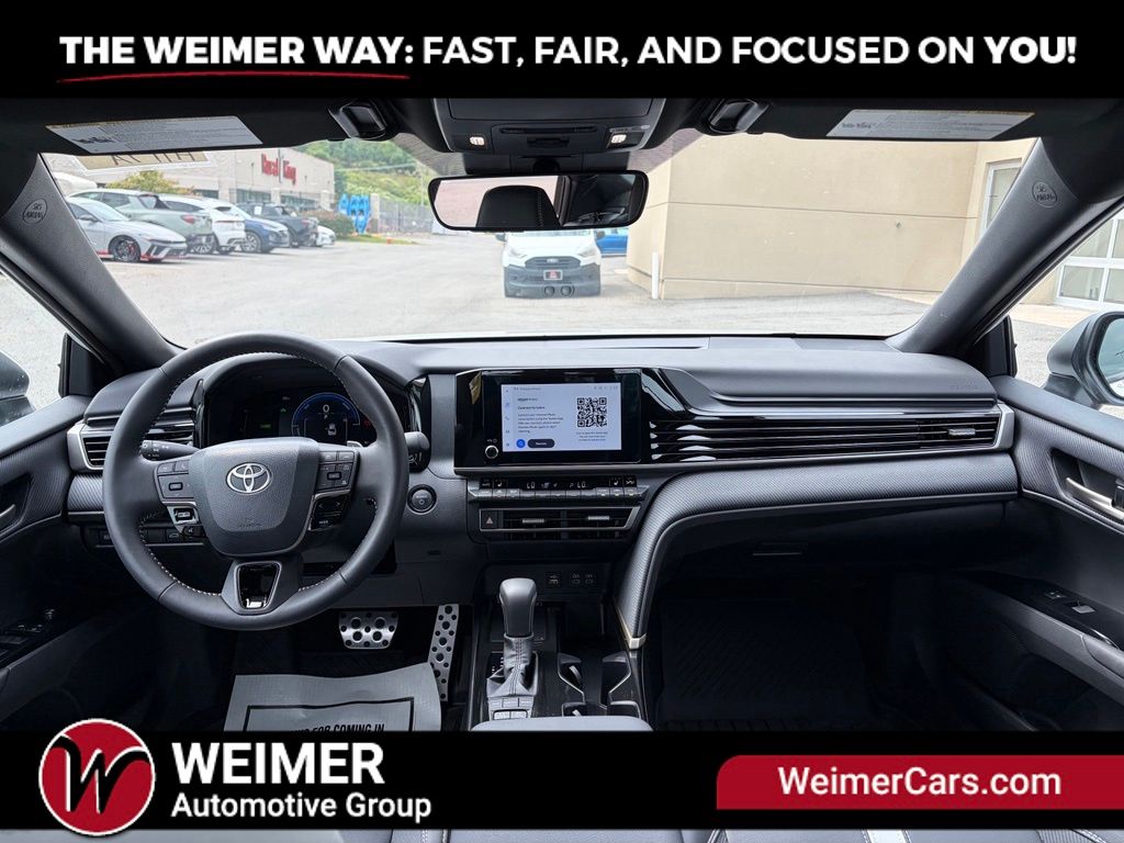 2026 Toyota Camry SE - Photo 17