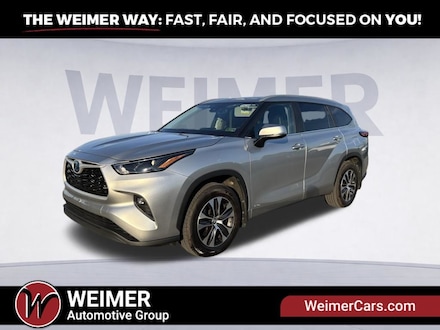 2023 Toyota Highlander Hybrid XLE SUV