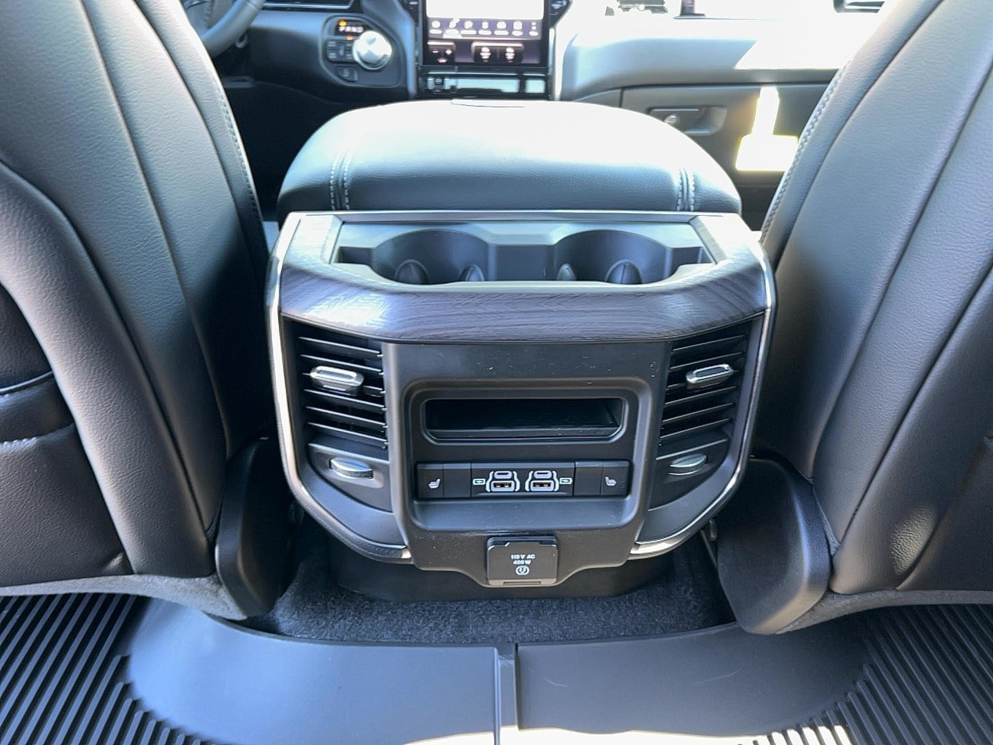 2026 RAM 1500 Laramie - Photo 32