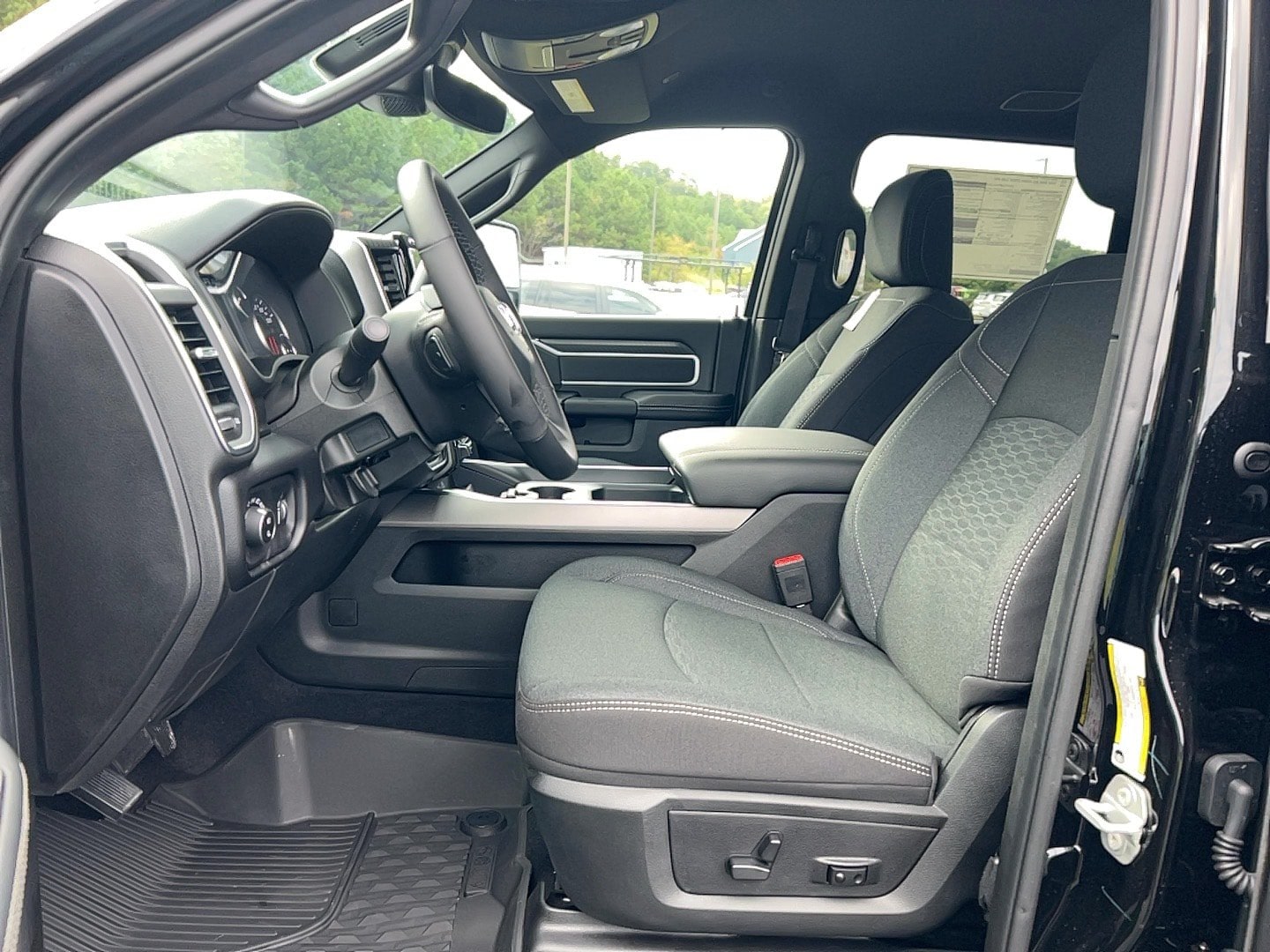 2026 RAM 2500 Big Horn - Photo 14