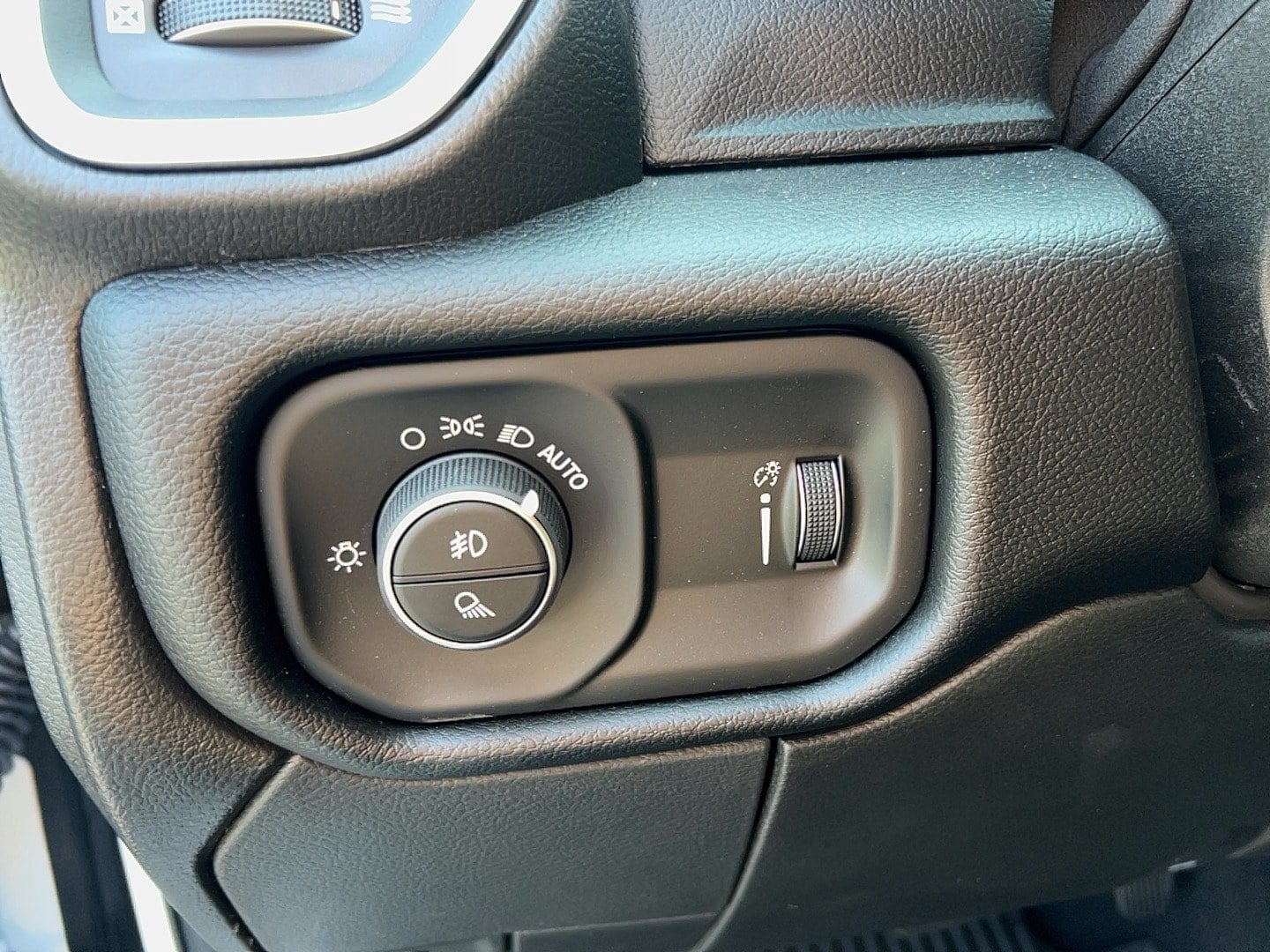 2026 RAM 2500 Big Horn - Photo 20