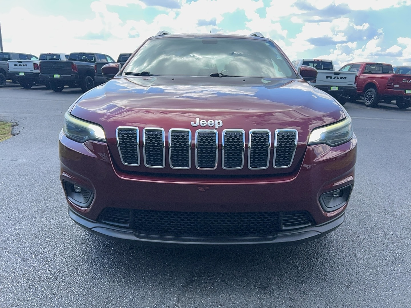 Used 2019 Jeep Cherokee Latitude with VIN 1C4PJLCB0KD438703 for sale in Cartersville, GA