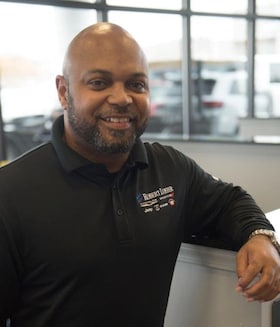 Staff member Lydell Bradshaw from ID_05fe34