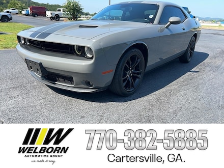 2017 Dodge Challenger SXT Coupe